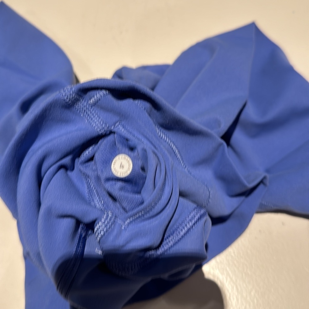 Lululemon Wunder Train High Rise Crop in Blue - Picture 3 of 5